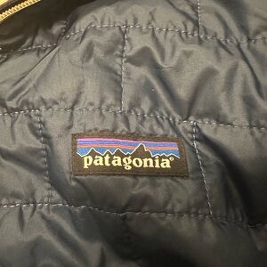 Patagonia Men’s  Dark Blue Puffer Jacket